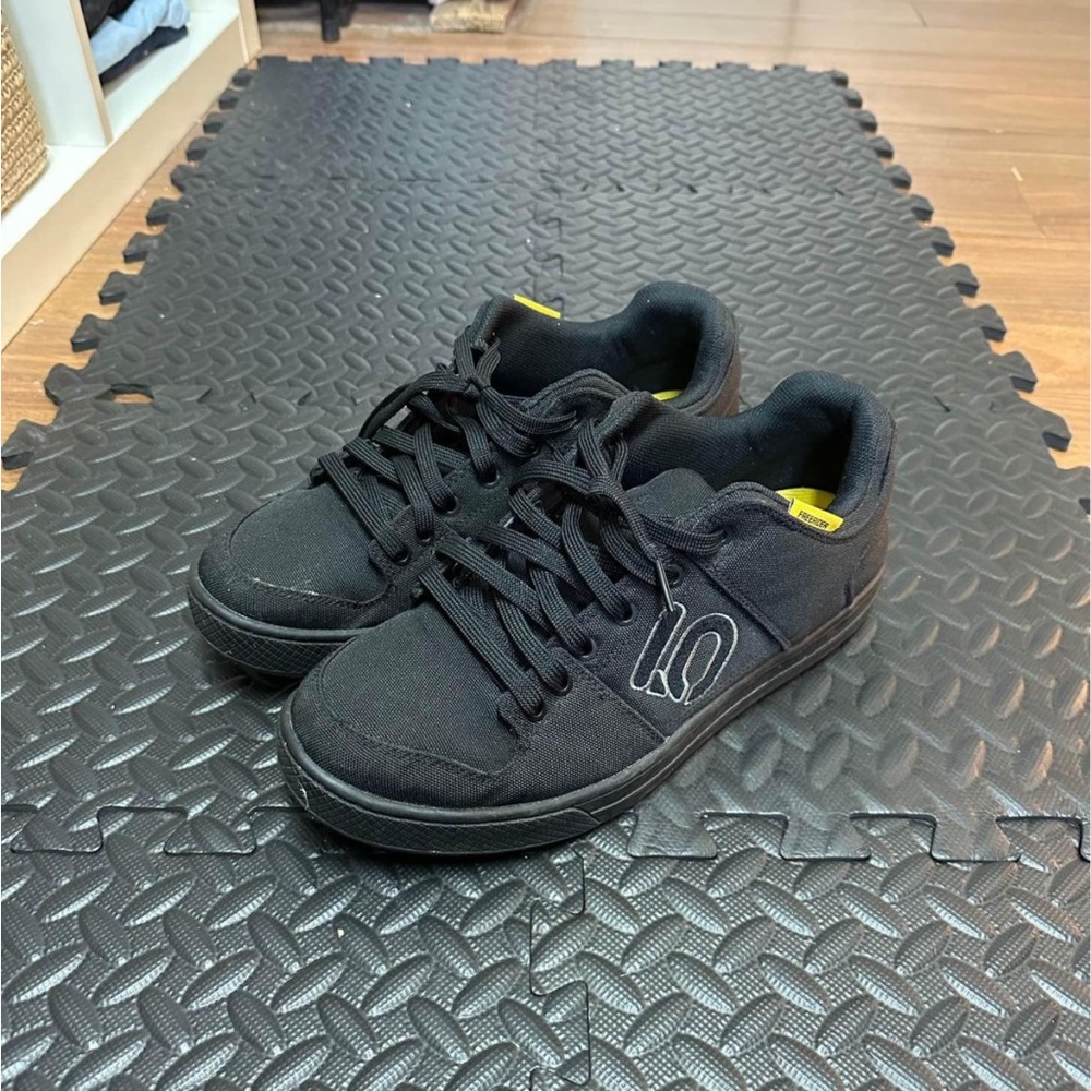 Five ten freerider 11.5